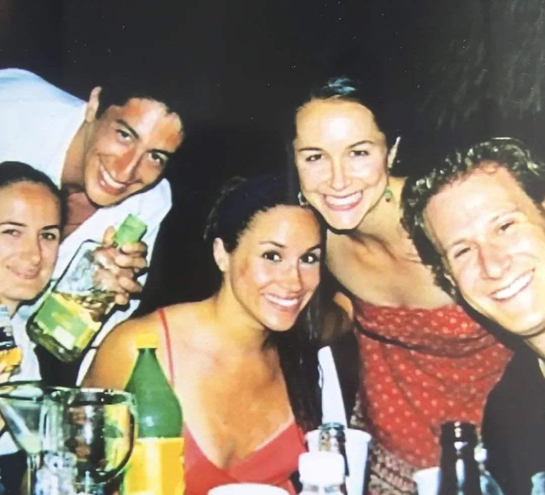 梅根只爱自己超自私!拿前夫当跳板跃入上流社会,哈里拿捏得住?