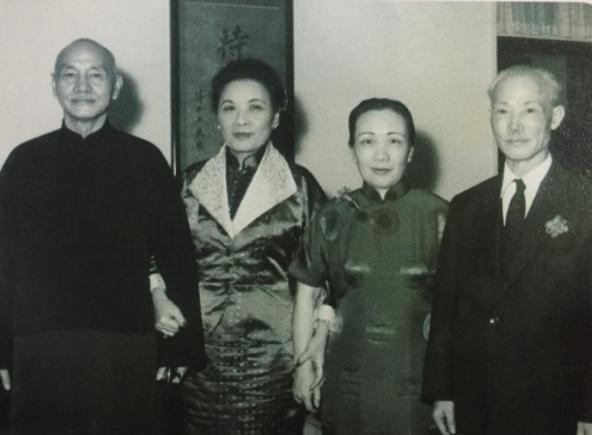 蒋介石对庐山情有独钟，毛主席：蒋介石回归，庐山可为其养老之地