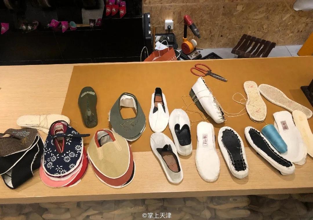 00后的小朋友喜欢90后的姐姐,00后小姑娘爱上80后中年大叔