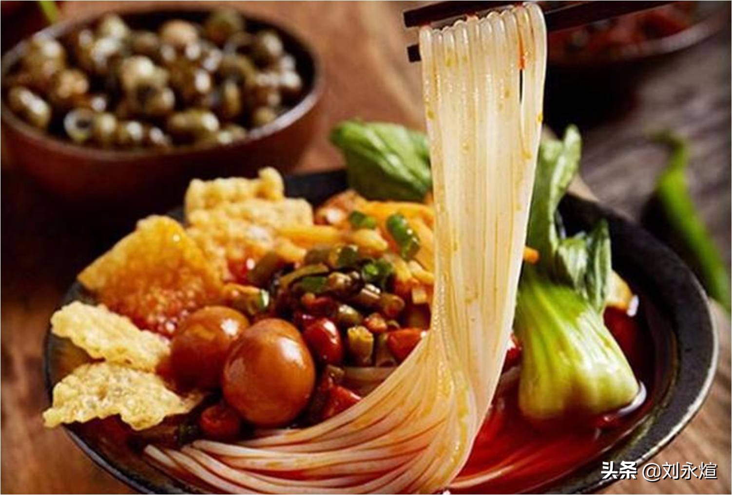 网红买螺蛳粉,网红卖的螺蛳粉