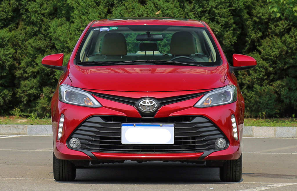 丰田的代步首选,标配ABS、ESP,满油能跑700KM,最低才5万多