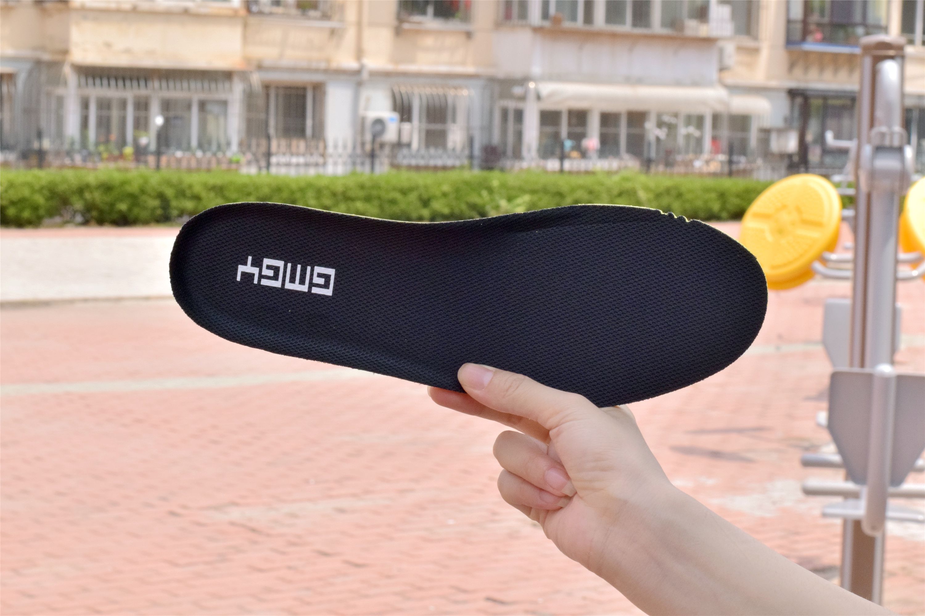 耐克阿迪达斯和小米哪个好,nikeadidas哪些掉价了