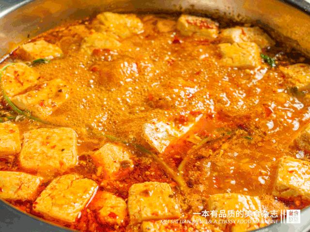 昆明拥有10辆车的男人，用一座城来藏臭味​，和一个不能说的秘密