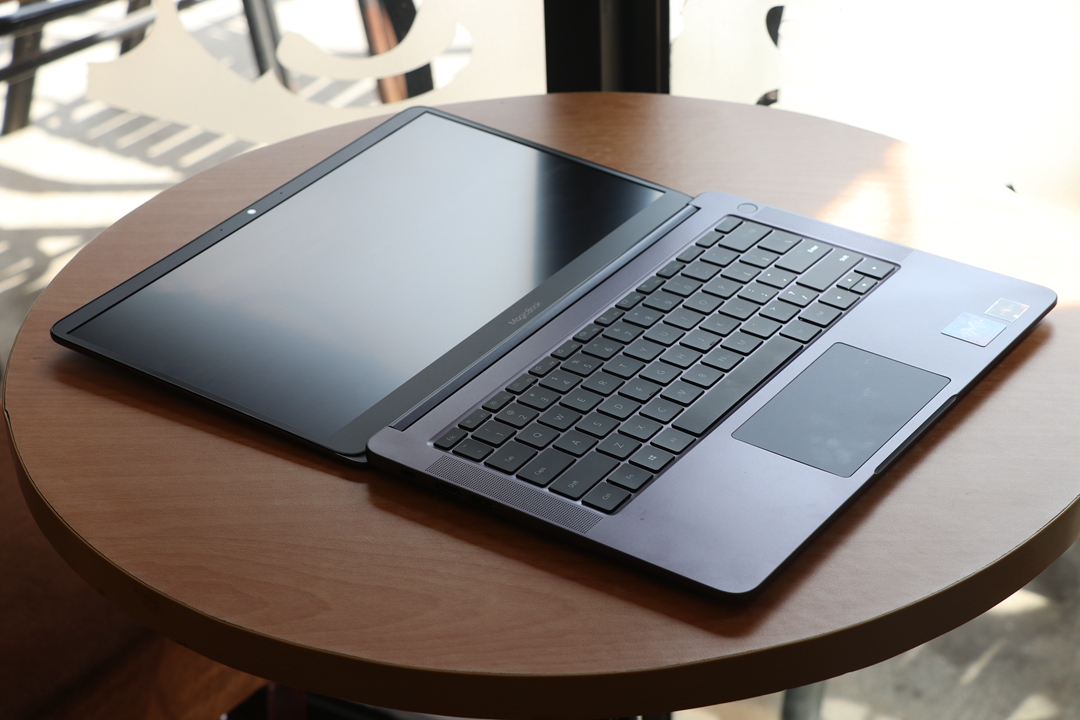 荣耀2019magicbook和magicbookpro,荣耀magicbook142050续航