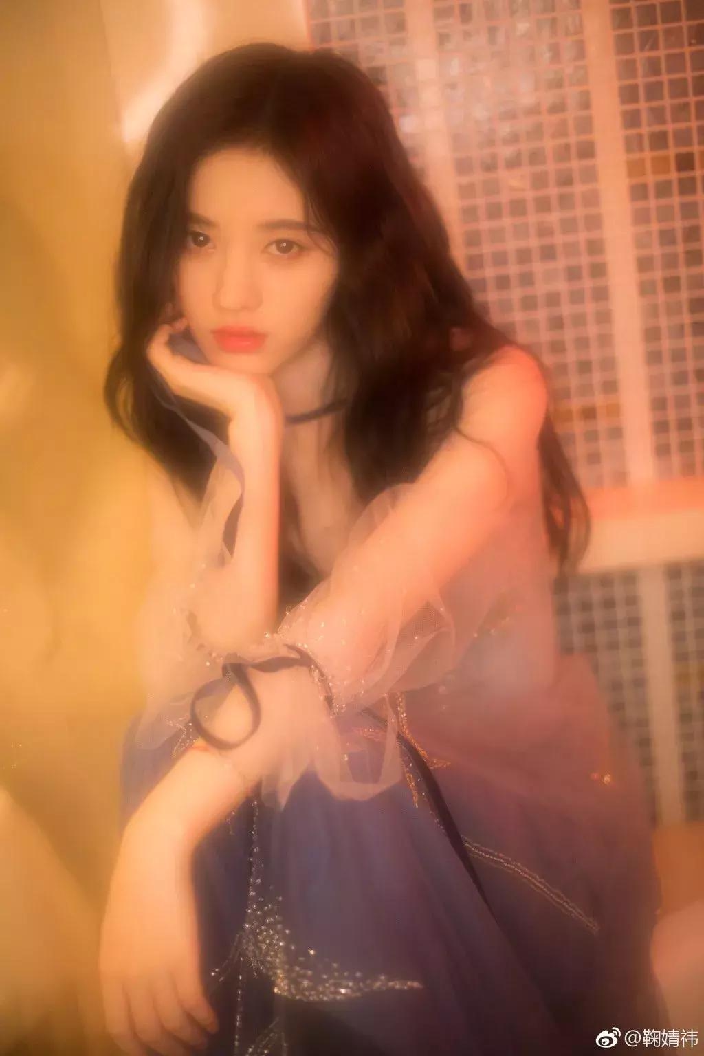 迪丽热巴颜值秒一众韩星,迪丽热巴颜值吊打