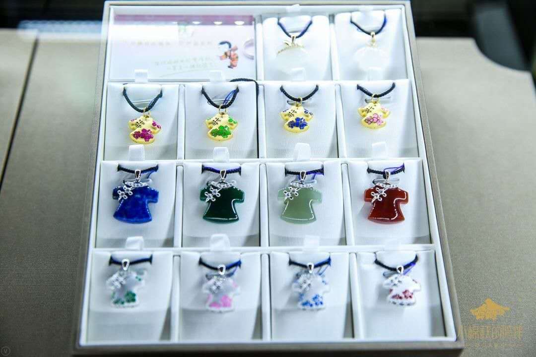 玉见传承,孝启幸福——碧罗珠宝出席小棉袄的陪伴品牌大会