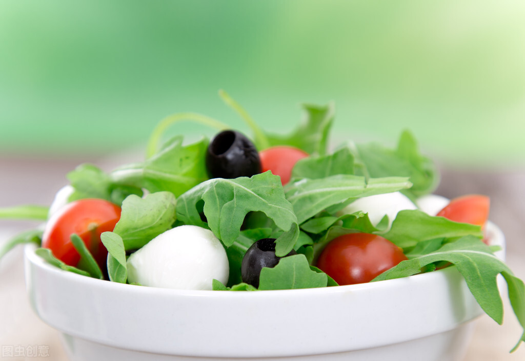 微胖老人更长寿但有三高咋办,60岁后寿命与身高的关系