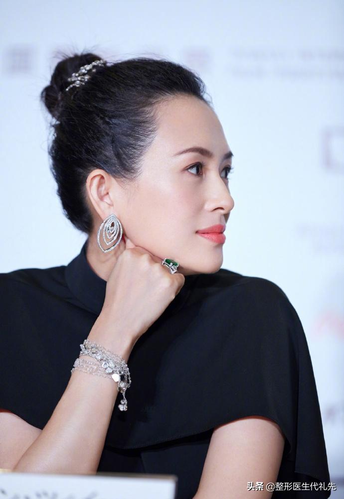 怎样才能拥有完美的下颌线,怎样让自己的下颌线更明显