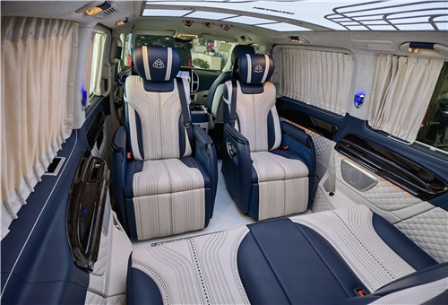 奔驰威霆2022年大改款谍照,20款奔驰威霆改装豪华版商务车