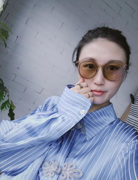 “不忘初心，优雅前行”一个理工科的跨界服装设计师李亚芸的自白