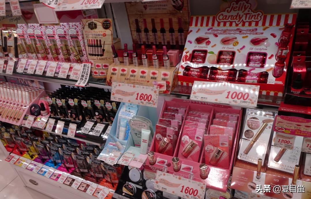 日本药妆店必买水乳,日本药妆店卖生活用品吗