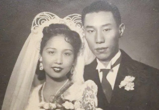 孔令仪携天价嫁妆下嫁凤凰男,孔令仪和穷小子结婚视频