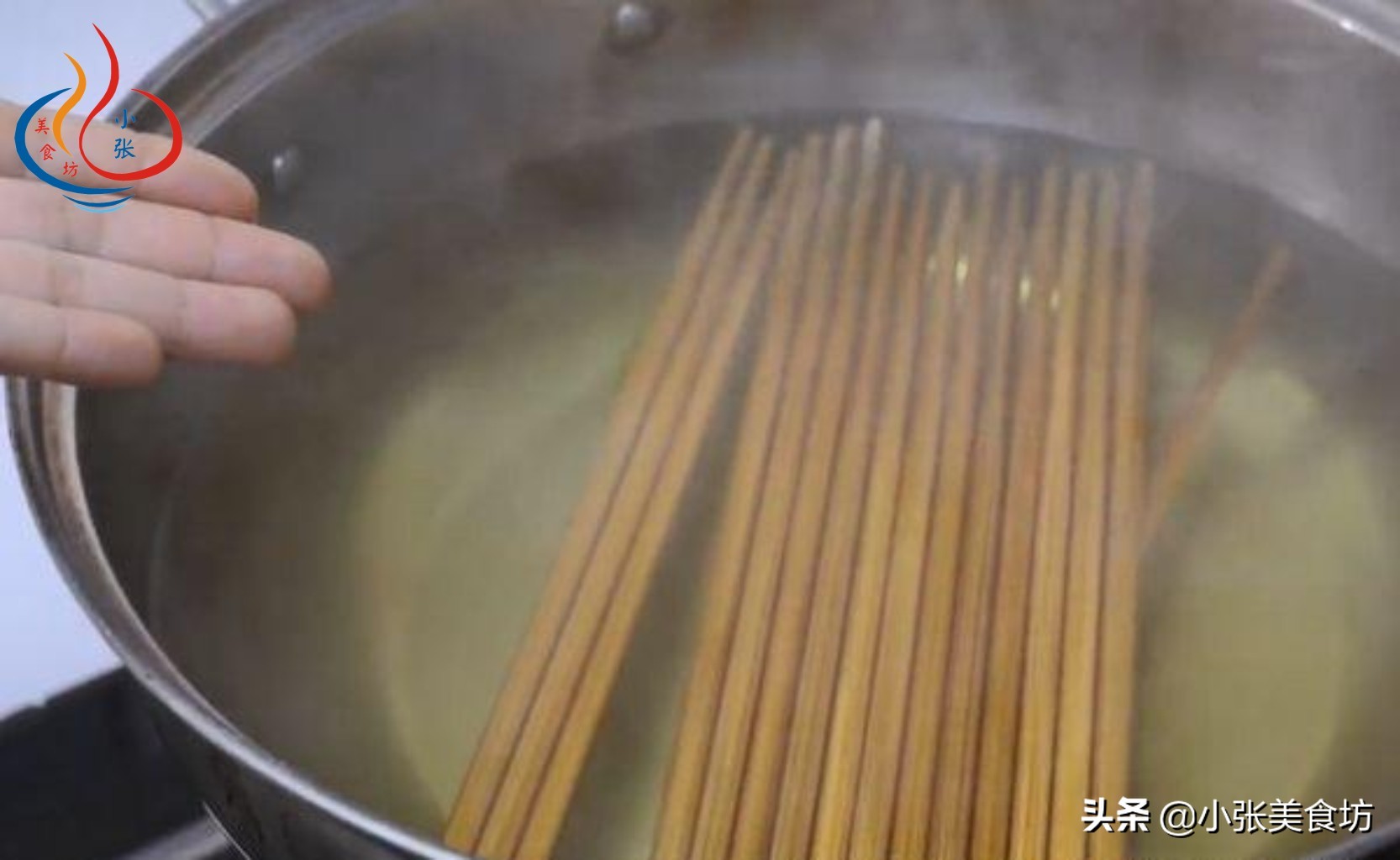 筷子发霉有异味不要扔,发霉的筷子弄干净了还是发霉