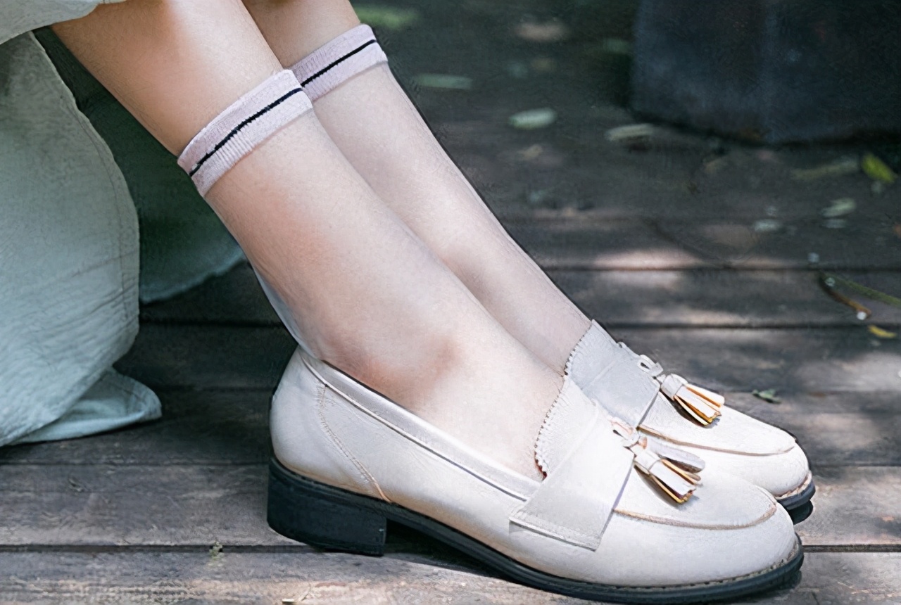 袜业大王浪莎是真是假,浪莎袜业老板事件