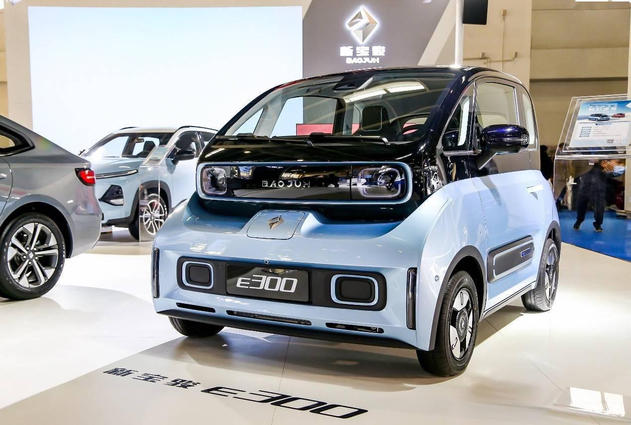 赛博朋克科幻汽车,科幻风格的汽车