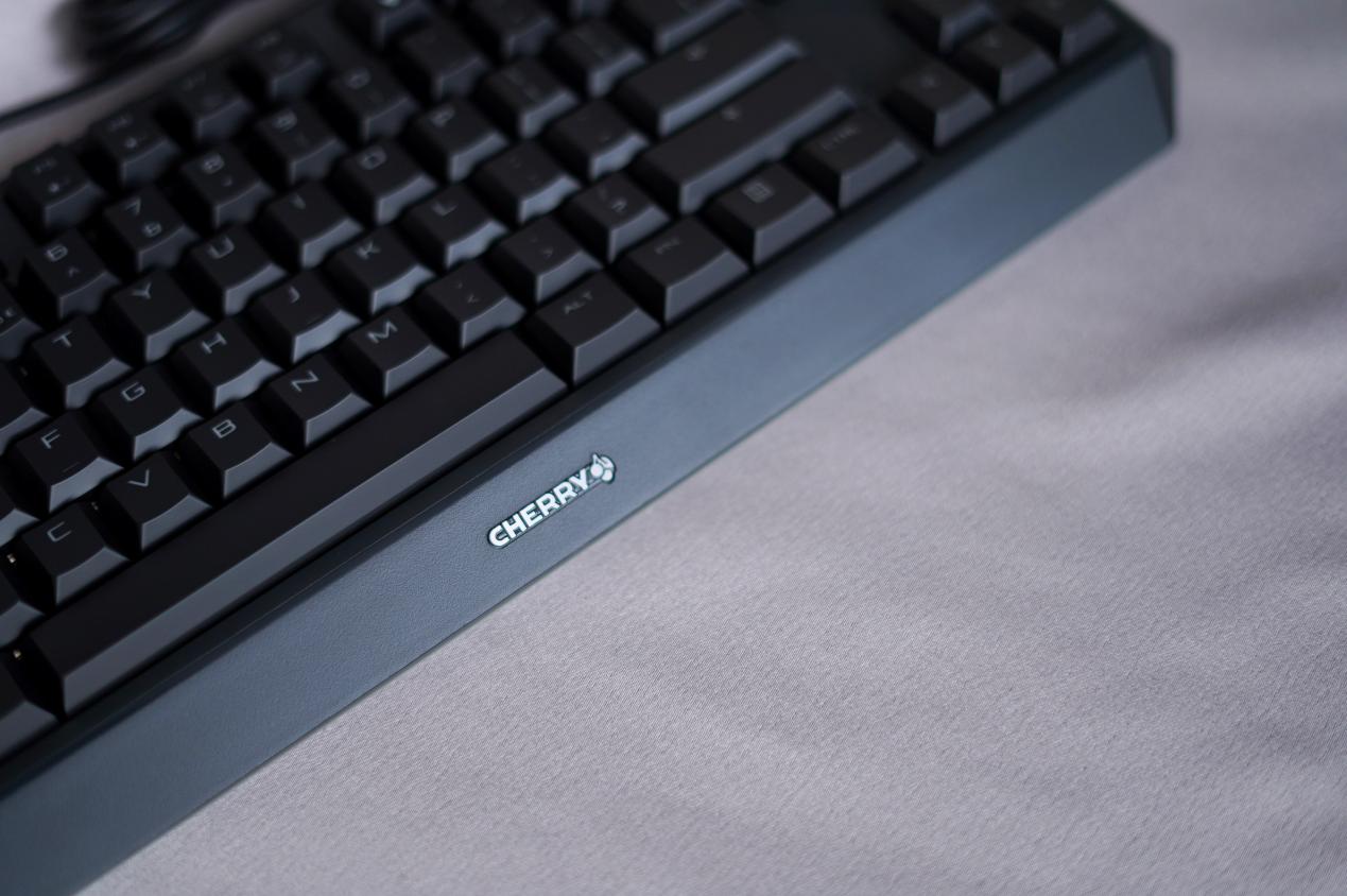 还是那个经典又熟悉的手感樱桃CHERRYMX1.0这次又把我种草了