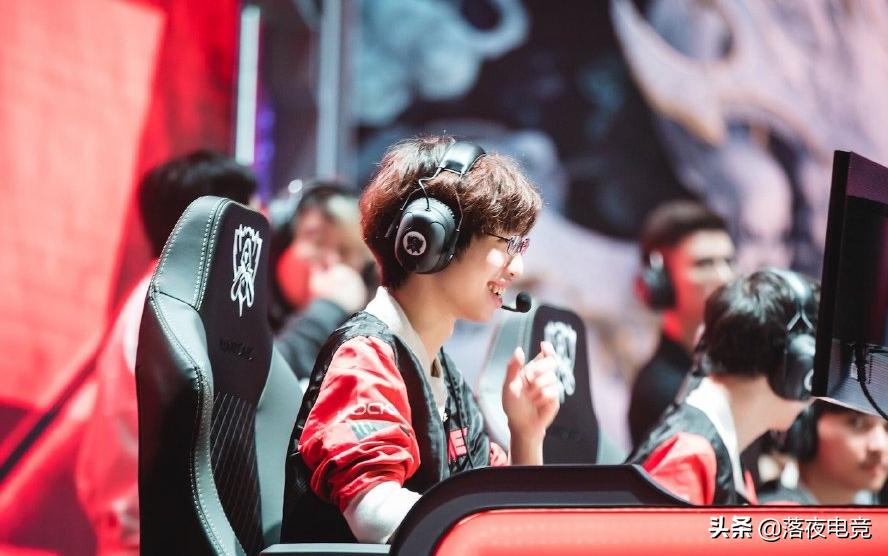 we选手957退役,957we退役仪式