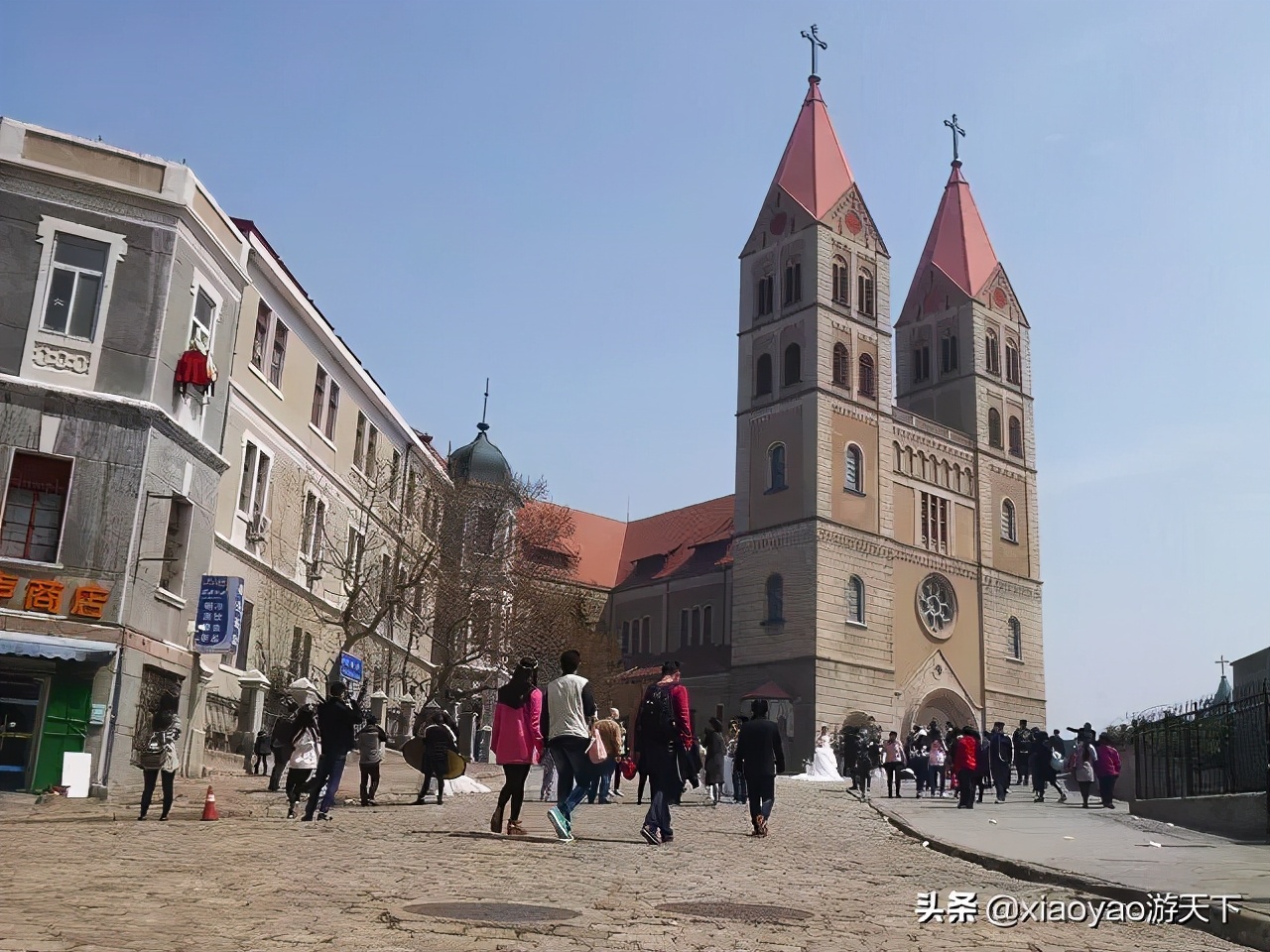 青岛百年德式建筑天主教堂,青岛最有名的天主教堂是哪个地方