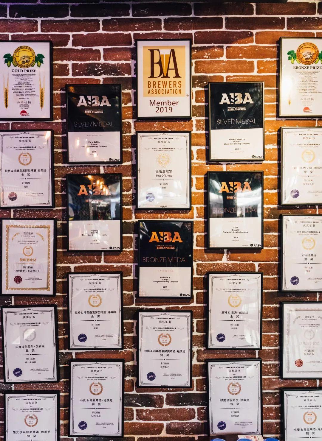 外国人喝中国精酿,外国人喝的真正的精酿