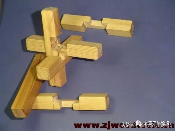 鲁班锁六柱印教程,鲁班锁四根怎么拼
