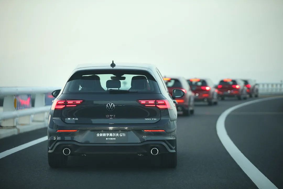 试驾高尔夫gti2024款,高尔夫8gti情怀