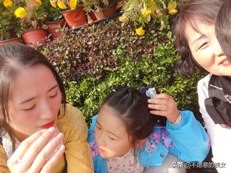 可爱的少妇自拍越来越丰满越来越成熟了