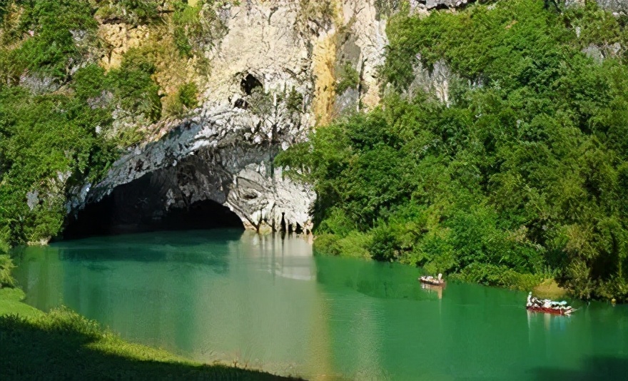 巴马养生按摩spa会所,巴马足疗spa推拿