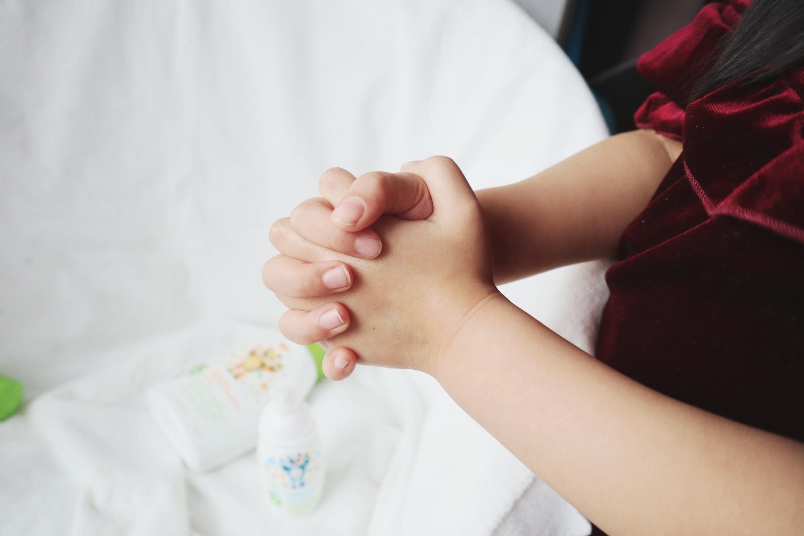 宝宝手部怎么清洁,宝宝手脏不会自己擦