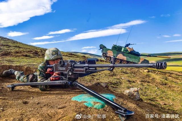 解放军沙漠突击步枪,解放军又一款神器横空出世
