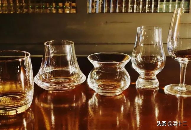 威士忌起源和发展史动画,传统威士忌玻璃杯