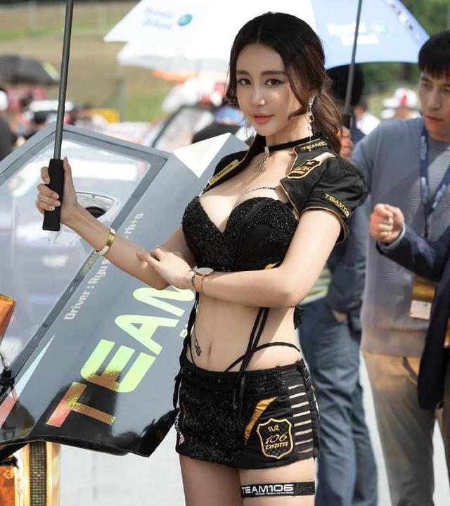 女生说逛街脚痛睡不着,女朋友出去逛街脚走痛了怎么办