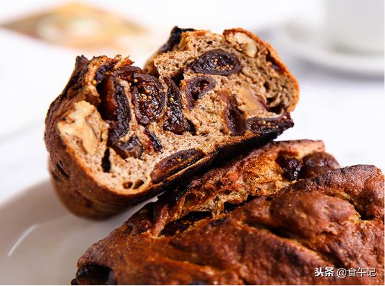 如何做好吃的杂粮面包,如何制作粗粮早餐面包