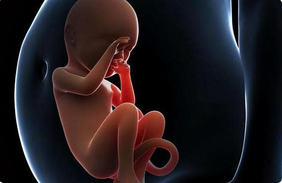 孕后期胎宝太活跃,胎宝会给孕妈带来哪些尴尬