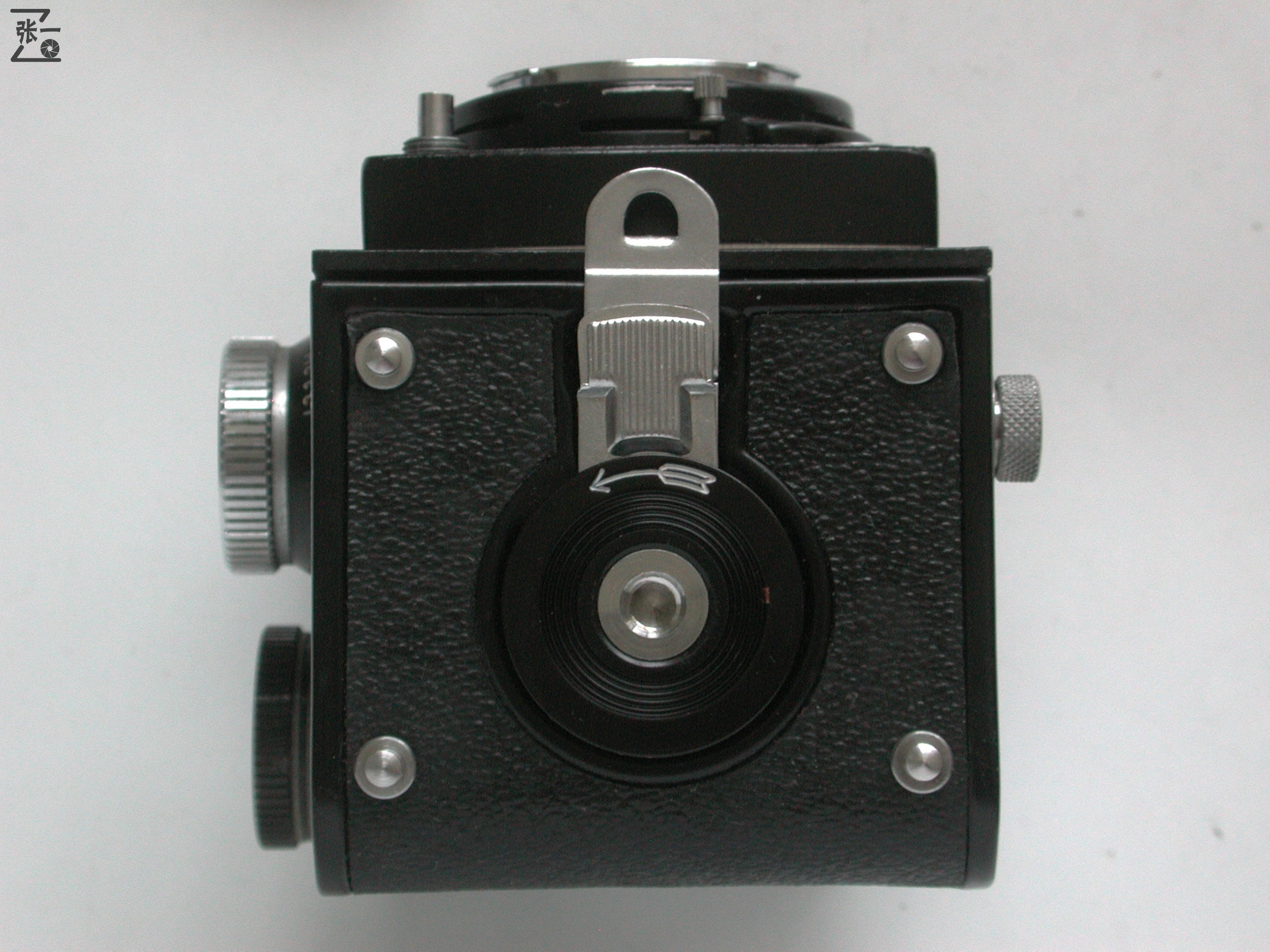 右手调焦的双反照相机：WalzflexIIIA！日本制造