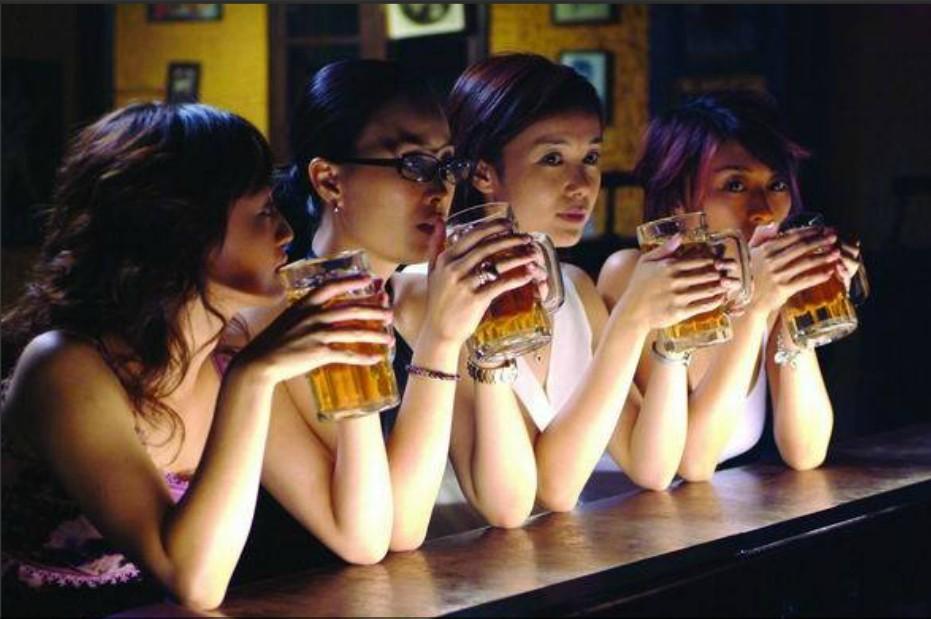 三点饮茶7点饮酒,三点饮茶七点饮酒的是同一人吗