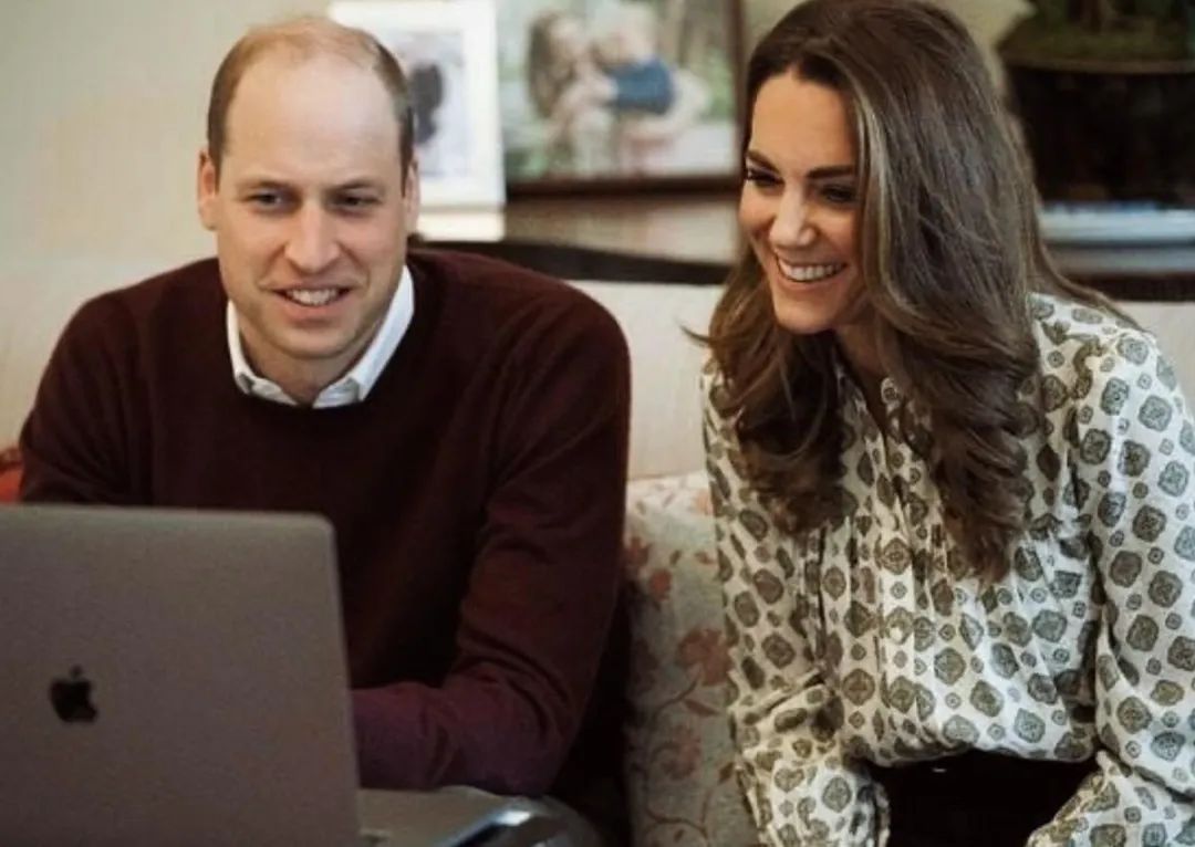 michaelkorswhitney系列女士包,michaelkors包包经典款