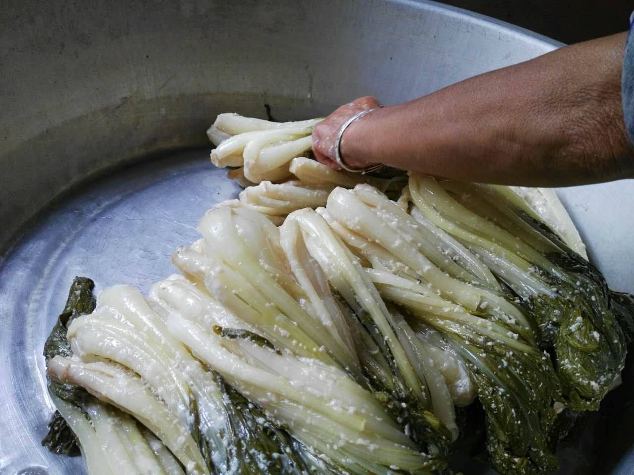 吃腌菜,有助于提高我们身体战胜疫情的免疫力?文/王珉