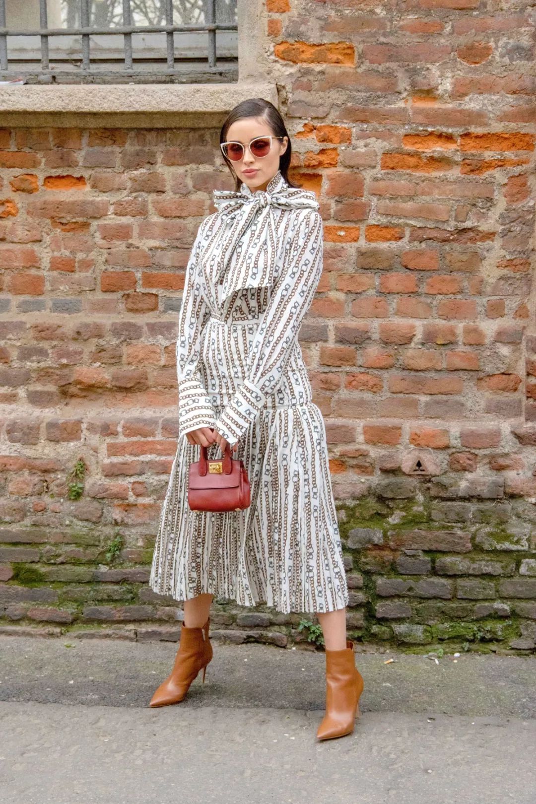 复古甜美大蝴蝶结连衣裙,蝴蝶结连衣裙适合什么年龄穿