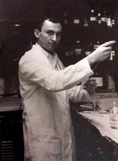 罗伊瓦杰洛斯获得过诺贝尔奖吗,罗伊瓦杰洛斯最新消息