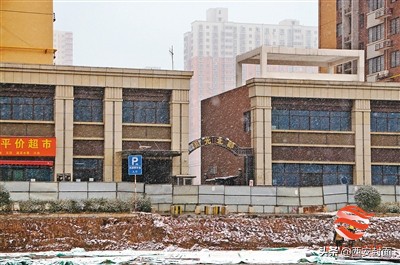 新建市政道路离住户距离有要求吗,新修道路高出地面90厘米