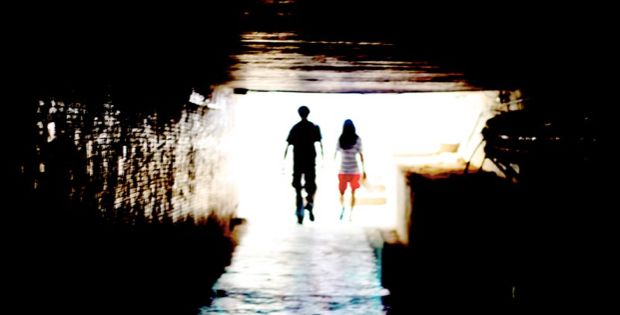 下沉”喧嚣中，2亿小镇青年生活图鉴：快手、剁手、二手、不放手