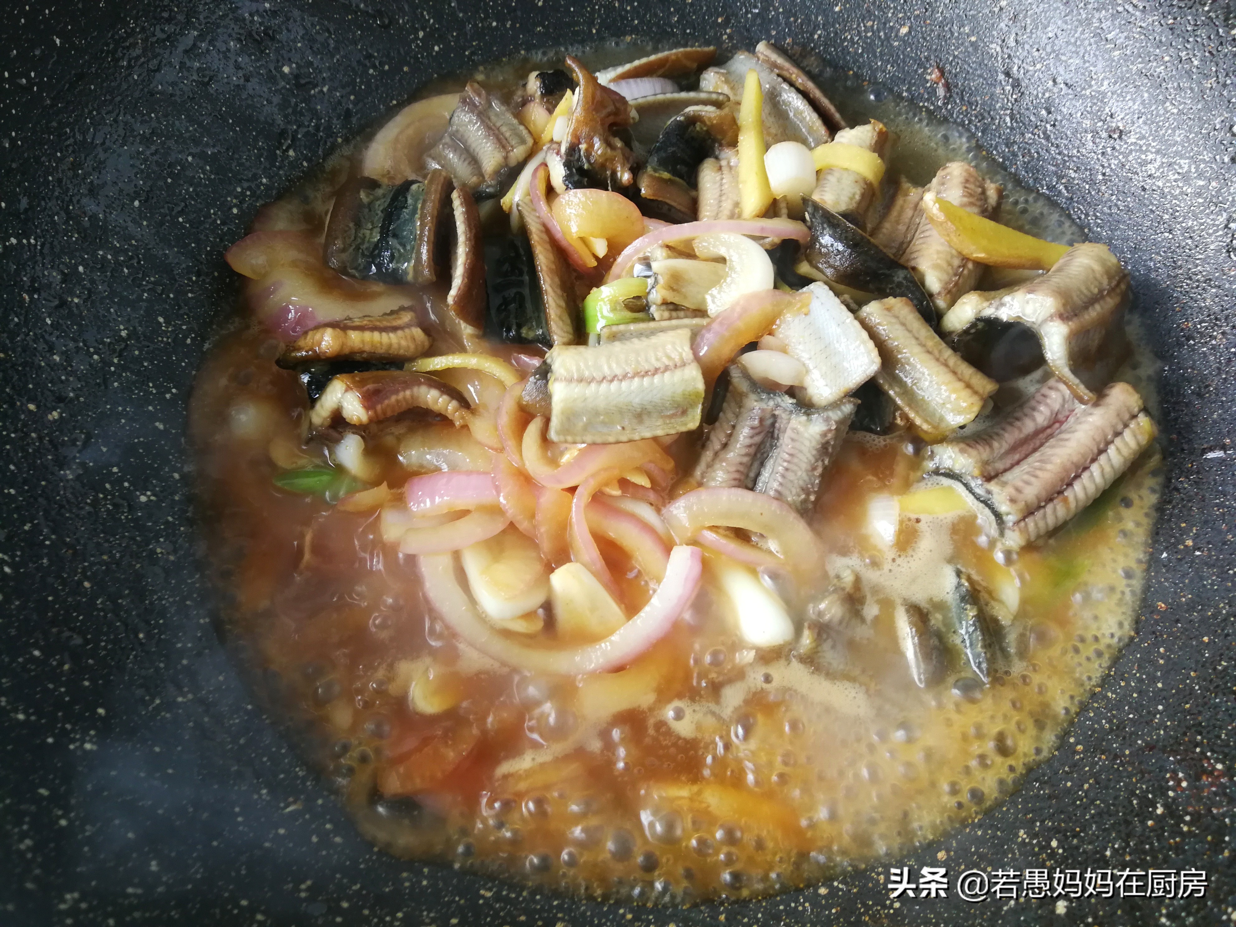 端午节黄鳝价格估计二百一斤,夏日黄鳝赛人参