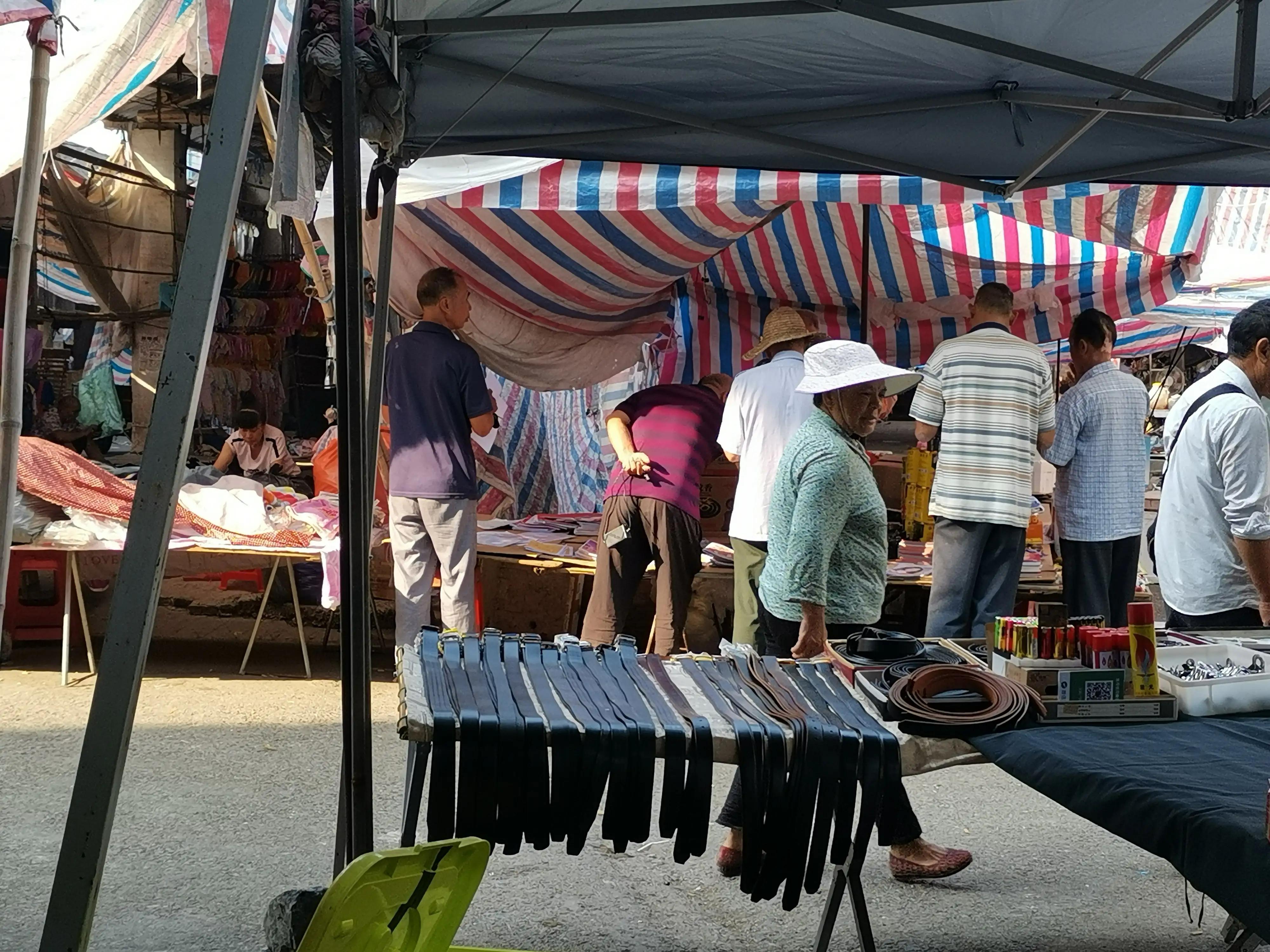 摆摊第11天，地点：百朋镇圩日，扣除油费等开支，挣了110元