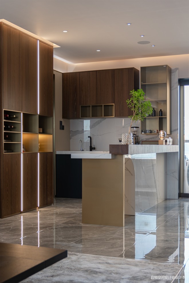 摩卡的微奢美学,女企业家的轻暖宅漫生活