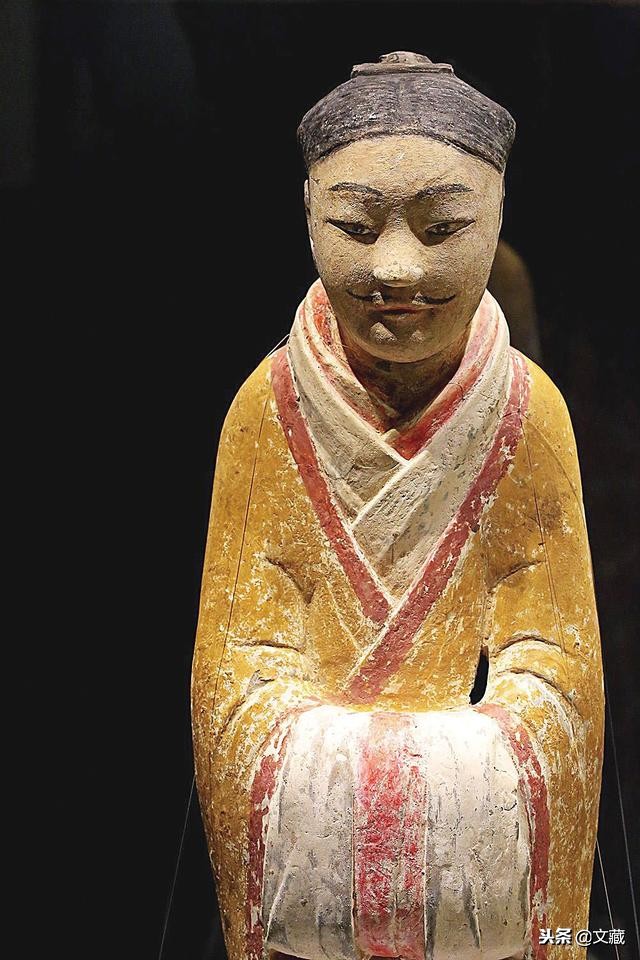 汉马俑和秦俑的区别,秦俑与汉俑不同