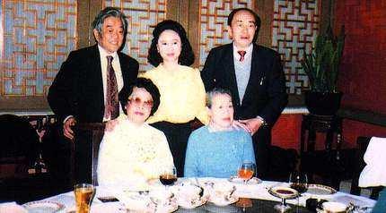 师生恋意外怀孕，打胎时一意外发现改变主意，生下当代最红女作家