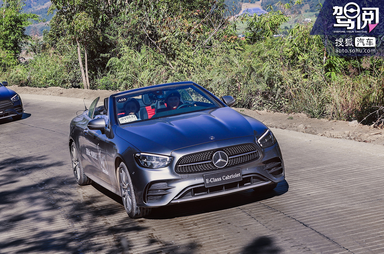 最新款奔驰e颜值,新款奔驰e260coupe硬顶敞篷