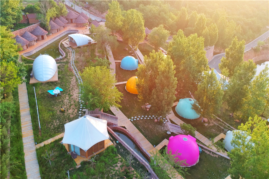 初夏河南,找寻童心,邂逅伏羲山的斜阳,一颗心萌化在云上牧场