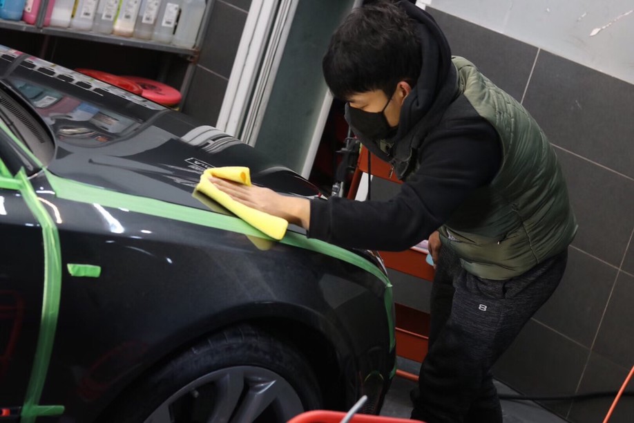 怪兽修车：修复一辆09年西装暴徒奥迪S8，当年售价200多万