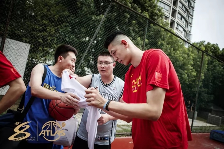 被列入冲冠的深圳，低调战澳门，队长称中国篮球应学欧洲